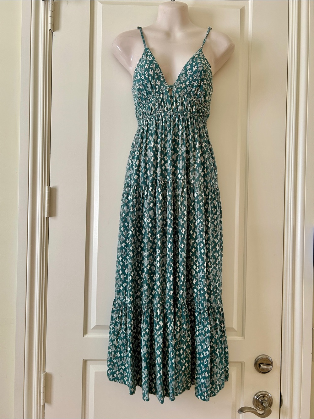ANGIE Beautiful White On Green Cactus Print Long Dress, Open Back, Size S, NWOT